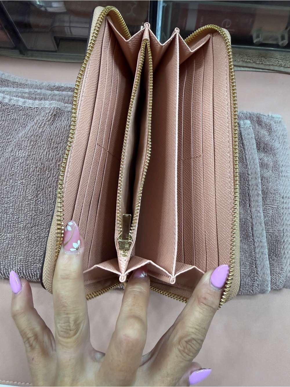 Coach Zip-Around Wallet in coral with Gold Hardware - Picture 3 of 4